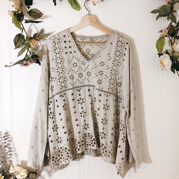 Anthropologie Tops - SALE Anthro. Dylan sz S ✨